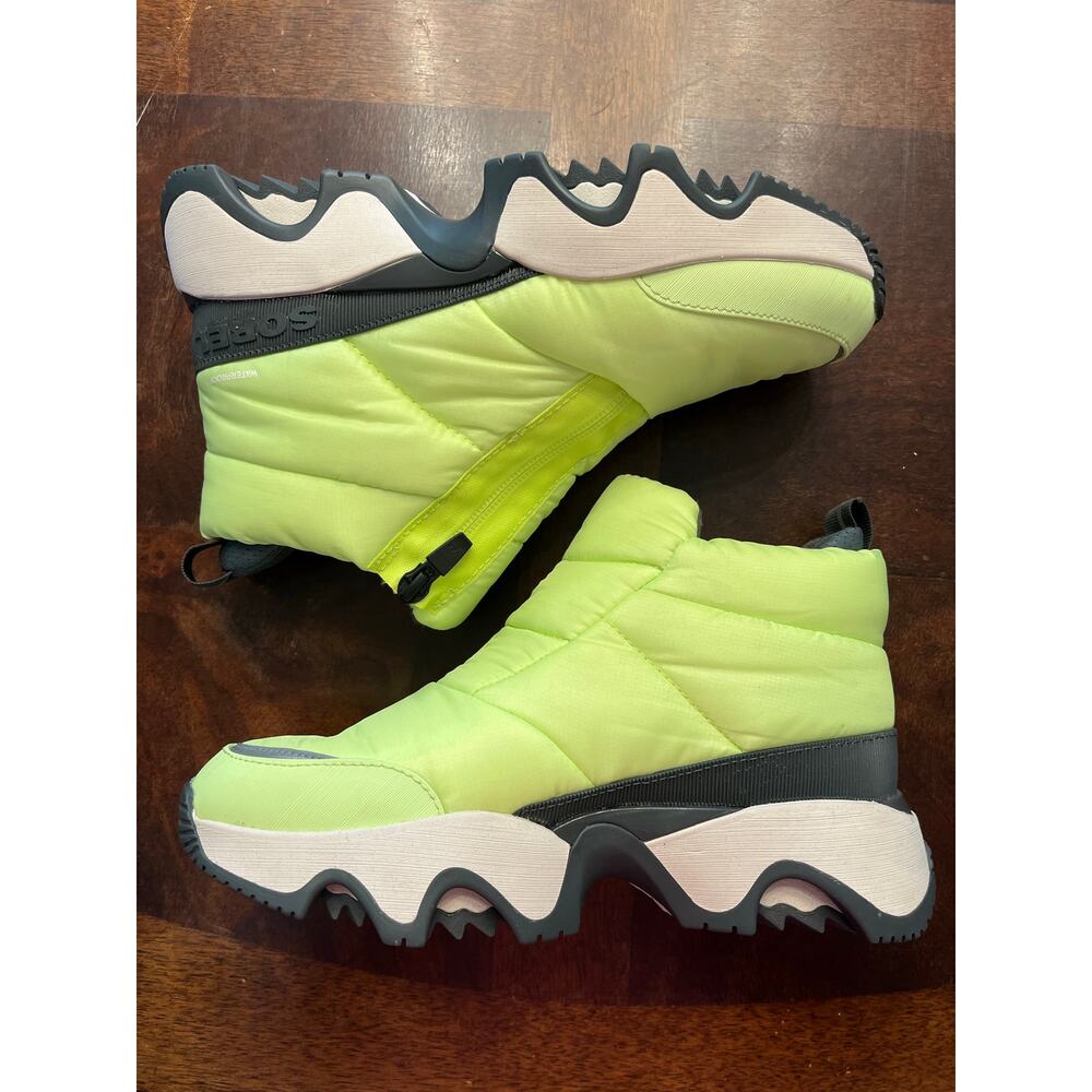 Sorel Kinetic Impact Puffy Zip Women’s Boots Neon Lime Green Waterproof Size 6.5